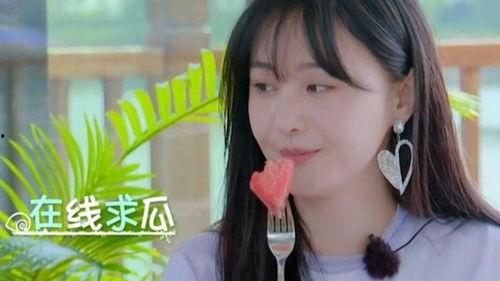 娱乐吃瓜小丫头是谁啊视频